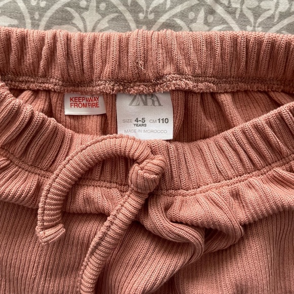 NWOT - Zara Joggers - Size 4-5 - Picture 4 of 4